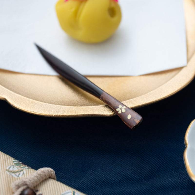 Yatsuyanagi Lacquered Akita Cherry Bark Work Wooden Wagashi Knife - MUSUBI KILN - Quality Japanese Tableware and Gift