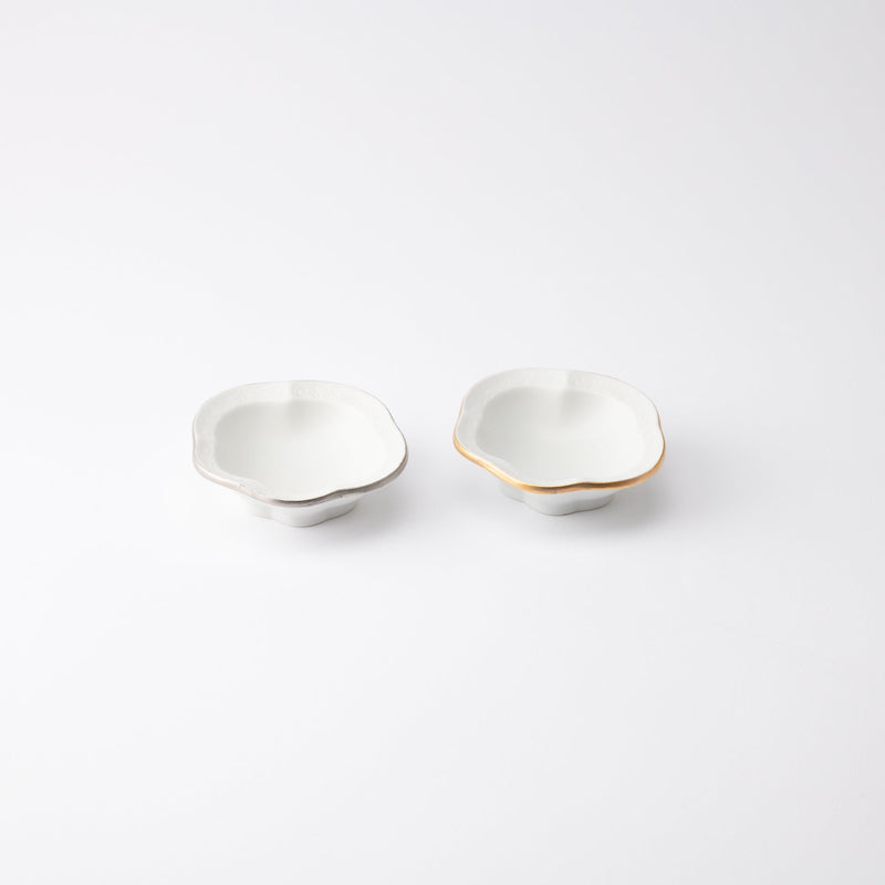 Zuiho Kiln Plum-Shaped Arabesque Pattern Small Kobachi Bowl - MUSUBI KILN - Quality Japanese Tableware and Gift